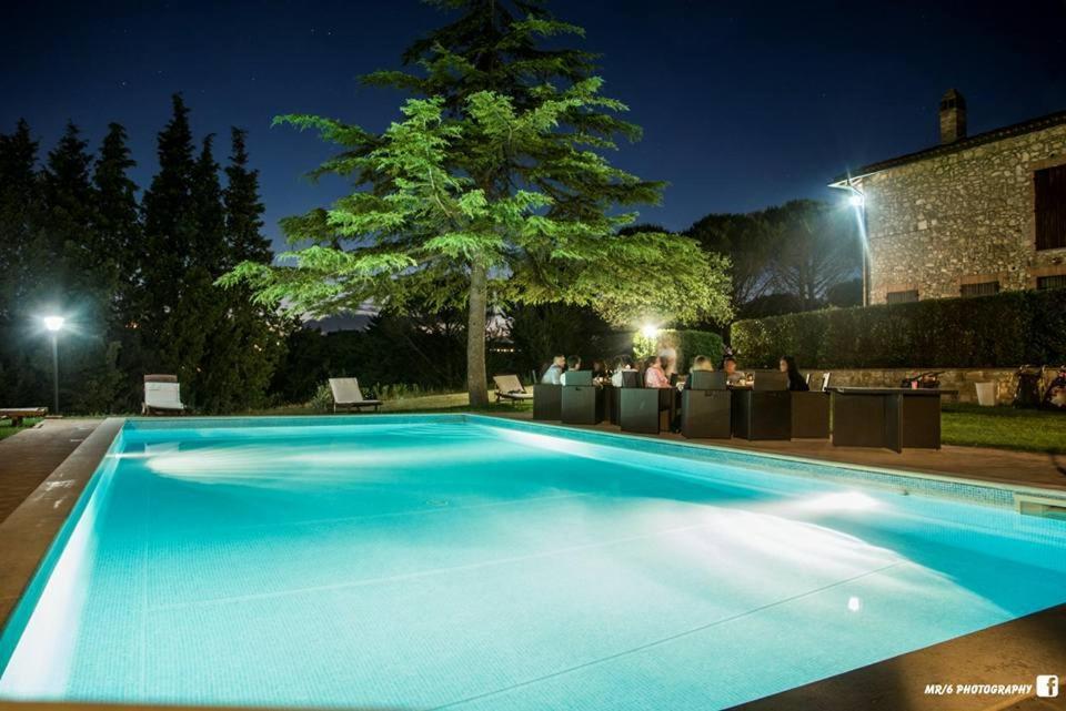 Gorgeous 2-Storey Villa With A Large Private Pool Тоди Экстерьер фото